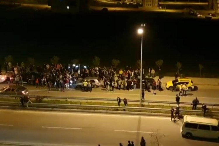 Takımın kaldığı oteli basmaya geldiler