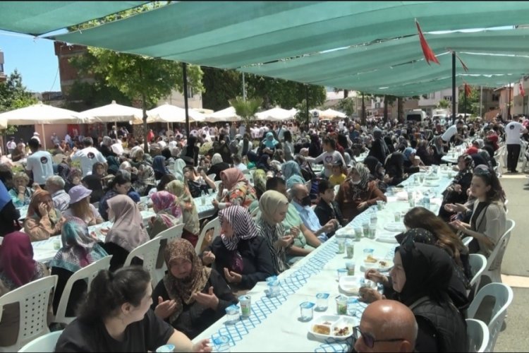 Bursa'da Barakfakih Hazretleri dualarla anıldı