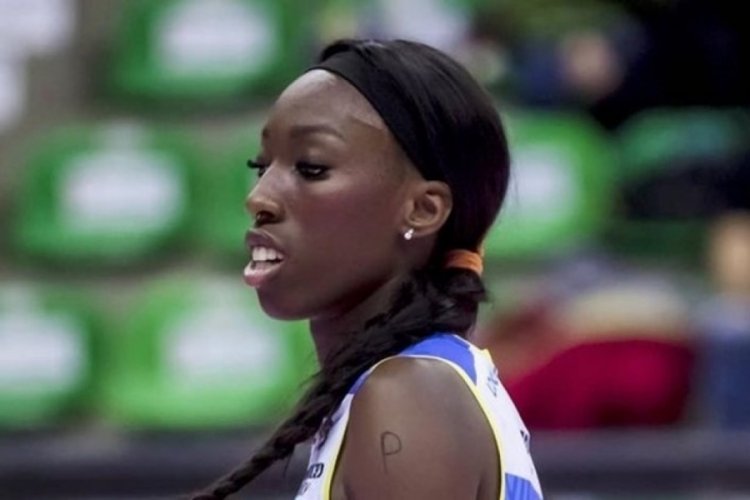 Vakıfbank Paola Egonu ile el sıkıştı
