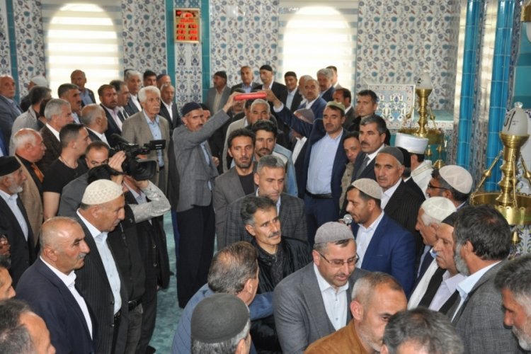 Muş'ta iki aile Kuran altından ge&ccedil;erek barıştı