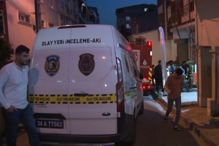 Asans&ouml;rle duvar arasına sıkışan tamircinin feci &ouml;l&uuml;m&uuml;