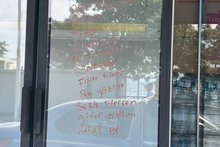 Bursa'da buzdolabının camına yazılan mesaj şoke etti