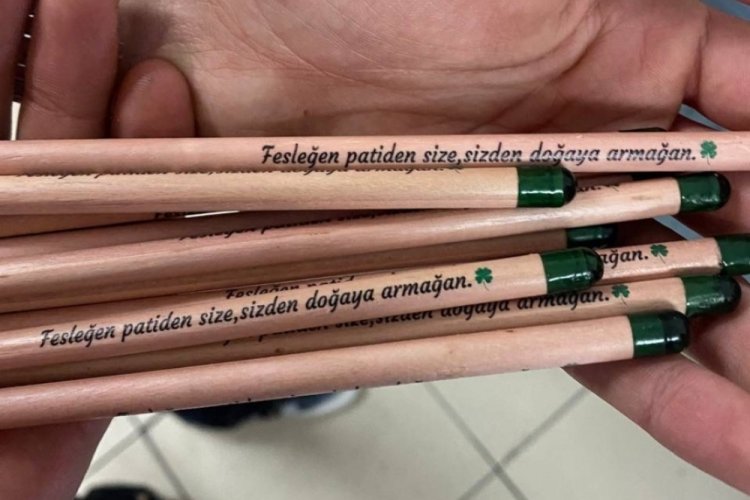 Bursa'da kalemler miniklerin elinde hayat bulacak (&Ouml;ZEL HABER)