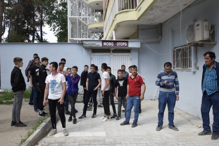 17 yaşındaki motosiklet s&uuml;r&uuml;c&uuml;s&uuml; kazada hayatını kaybetti
