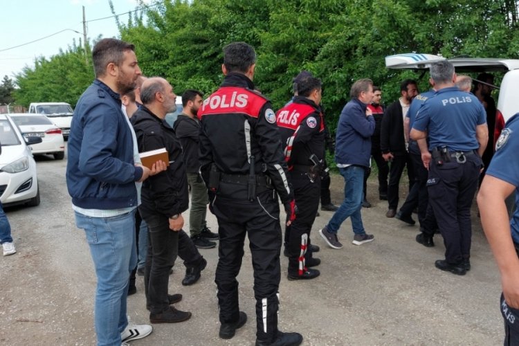 Trafikte yol verme kavgasında silahlar konuştu