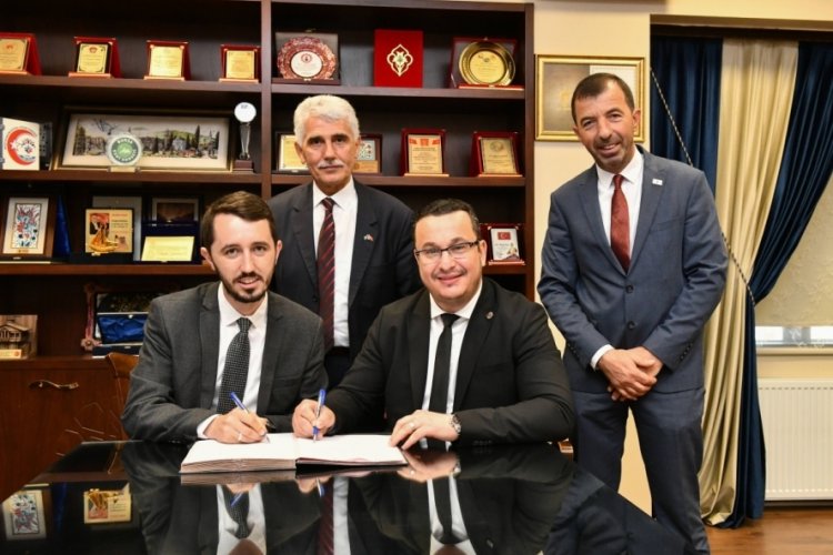 Bursa'da Mustafakemalpaşa ve Kamenica arasında kardeşlik imzaları atıldı