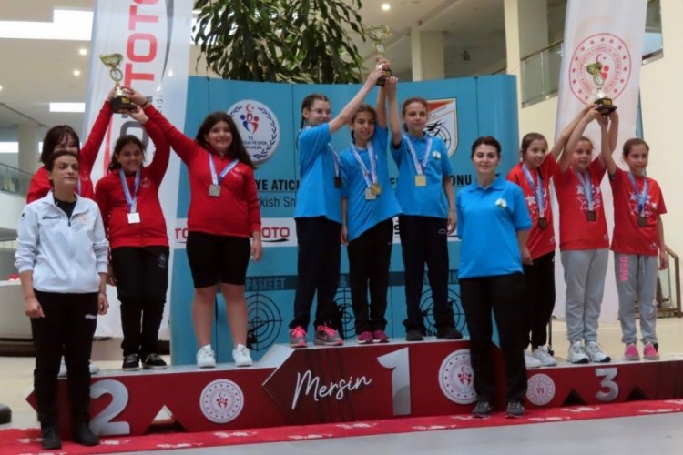 Bursa'da Osmangazili atıcılar rekor tazeledi