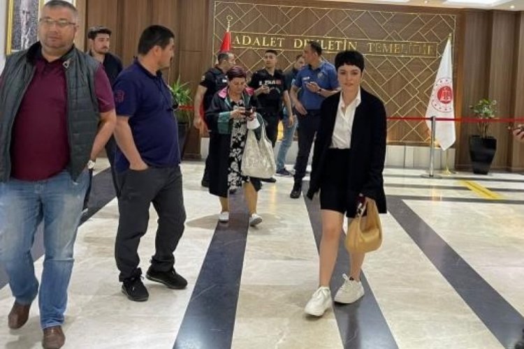 Ezgi Mola'dan tek kelimelik yorum: Şaşırmadım