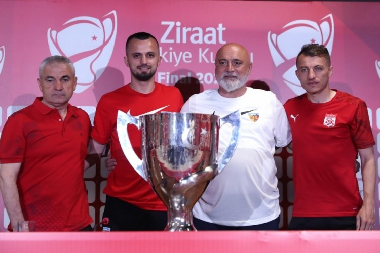 Kupa finali &ouml;ncesi ortak basın toplantısı