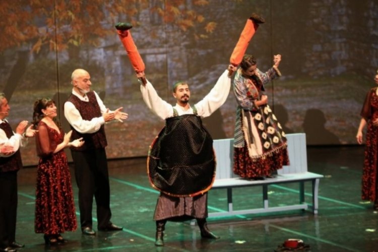 Uluslararası Gaziantep Opera ve Bale Festivali kapanışı 'Memleketim' m&uuml;zikaliyle oldu