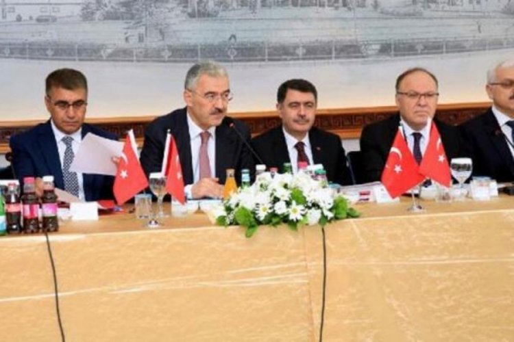 9 ilin valisi, d&uuml;zensiz g&ouml;&ccedil;le m&uuml;cadele i&ccedil;in buluştu