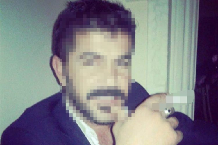 Antalya'da parkta 'bor&ccedil;' kavgasında bı&ccedil;aklandı, hastanede kurtarılamadı