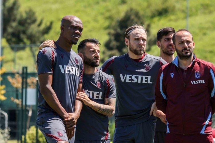 Trabzonspor'da 6 futbolcu h&uuml;cumda &ouml;n plana &ccedil;ıktı