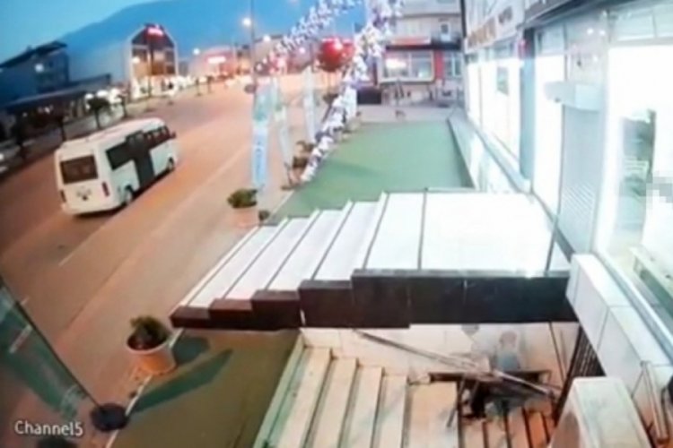 Bursa'da hırsızlar başladığı işi yarım bırakmadı