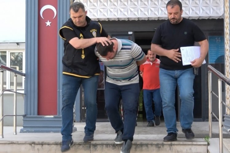 Bursa'da doğalgaz d&uuml;zenekli tuzak kurdukları &ouml;ne s&uuml;r&uuml;len baba ve oğul adliyede