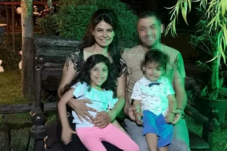 Antalya'da emniyet kemeri yerine toka takılı olan ara&ccedil;ta, anne ve kızı can verdi
