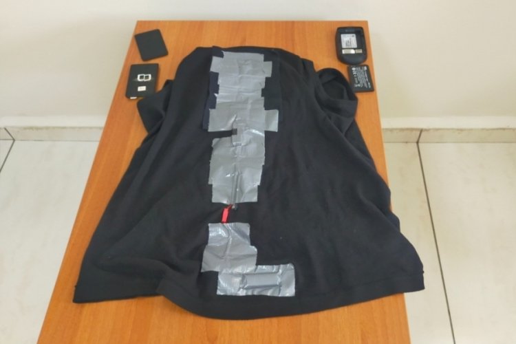 Bir kişi ehliyet sınavında kopya d&uuml;zeneğiyle yakalandı