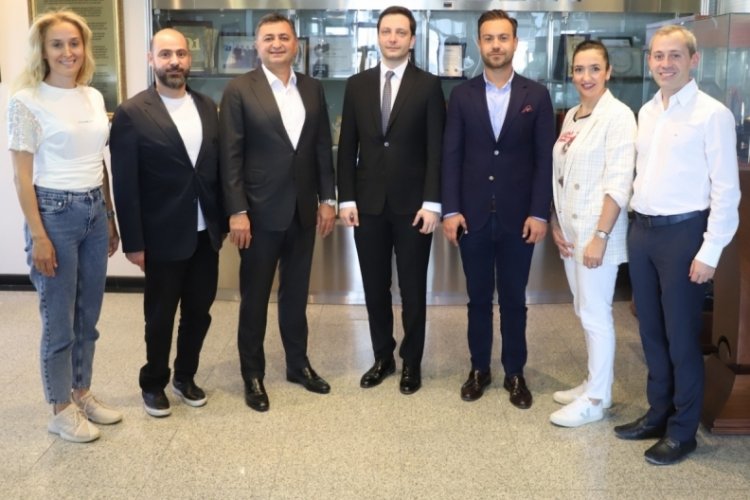 T&Uuml;GİAD Bursa'dan OİB'e ikinci kez başkan se&ccedil;ilen &Ccedil;elik'e ziyaret