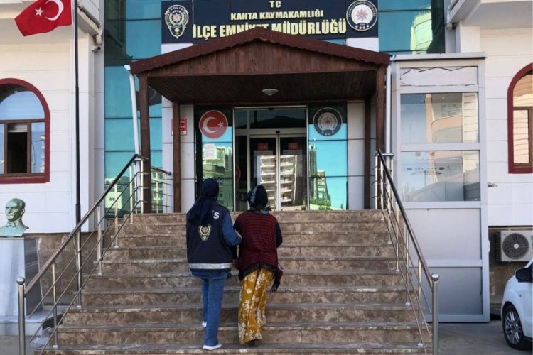 2 ayrı evde hırsızlık yapan şahıs yakalandı