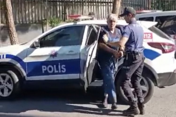 Kiralık aracın egzozundan kristal par&ccedil;a &ccedil;aldılar