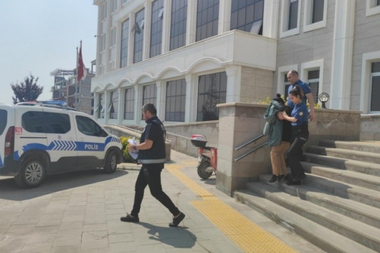 Bursa'da telefon i&ccedil;in kurulan saadet zincirinde b&uuml;y&uuml;k vurgun