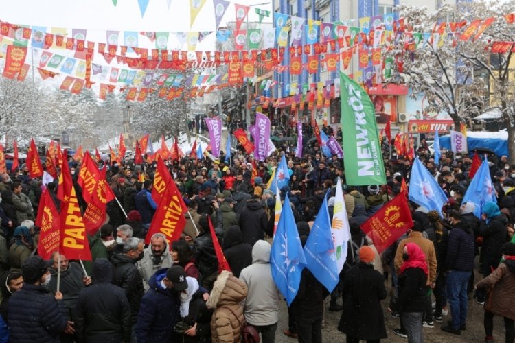 Tunceli'deki nevruz etkinliğiyle ilgili 20 kişiye g&ouml;zaltı