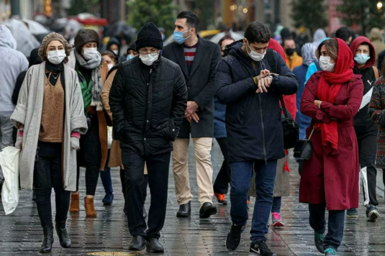 T&uuml;rkiye'de son 24 saatte 966 yeni vaka
