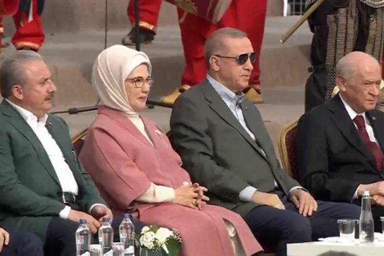 Cumhurbaşkanı Erdoğan'dan 'ka&ccedil;acak' iddialarına yanıt