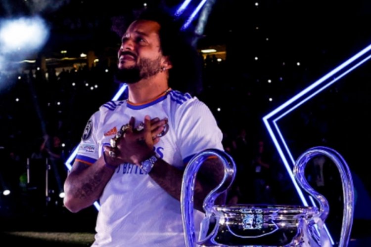 Marcelo, Real Madrid'den ayrıldığını a&ccedil;ıkladı