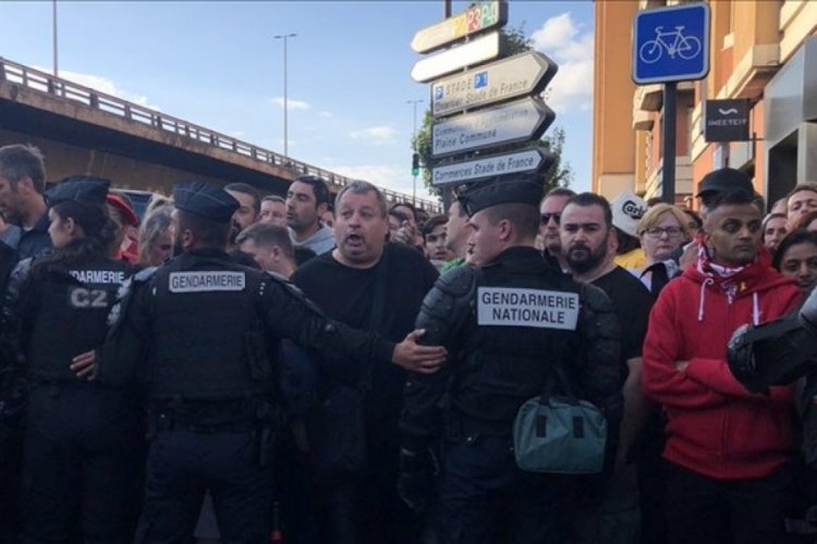 Fransa Spor Bakanı, Şampiyonlar Ligi finalindeki olaylardan Liverpool'u sorumlu tuttu