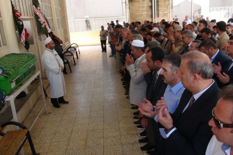 Vali Yerlikaya, Kilis'te cenazeye katıldı