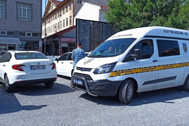 Kiraladığı aracı otoparkta bırakıp Almanya'ya gitti