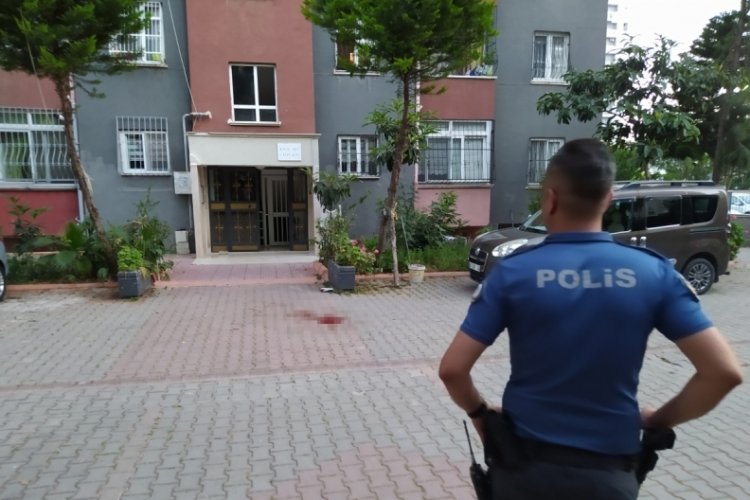 13 yaşındaki kızın feci &ouml;l&uuml;m&uuml;: 11. kattan atladı!