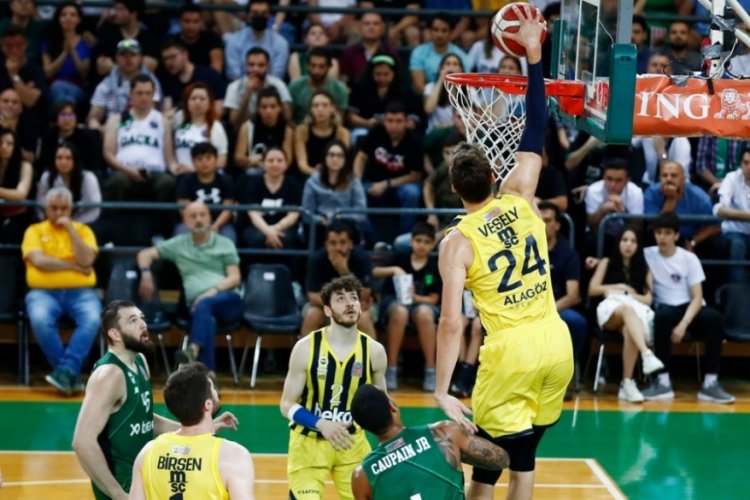 İlk finalist Fenerbah&ccedil;e Beko