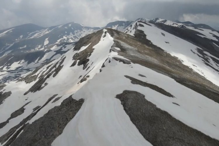 Bursalı dağcıdan zirve a&ccedil;ıklaması: Bilinenden 5 metre daha y&uuml;ksek