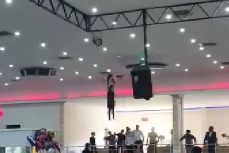 Gaziantep'te bir kişi d&uuml;ğ&uuml;n&uuml;n ortasına d&uuml;şt&uuml;