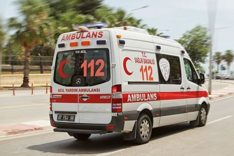 Bursa'da otomobilin &ccedil;arptığı motosikletli &ouml;ld&uuml;