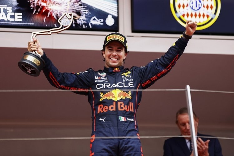 Red Bull'dan Sergio Perez a&ccedil;ıklaması