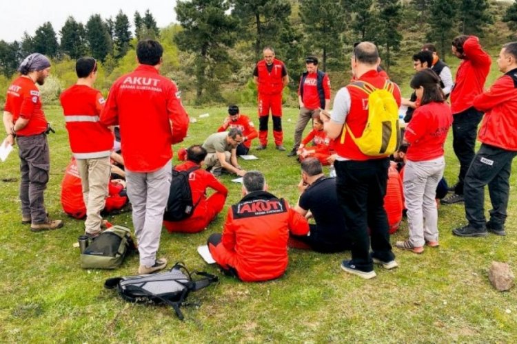 Bursa'da kayıp alarmı: 15 yaşındaki Kezban'dan haber yok!