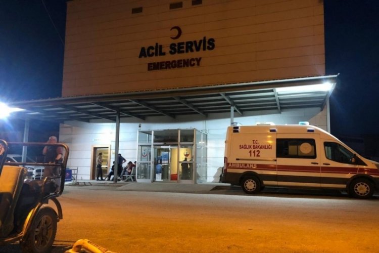 Kavgada bı&ccedil;aklanan iki &ccedil;ocuk babası &ouml;ld&uuml;