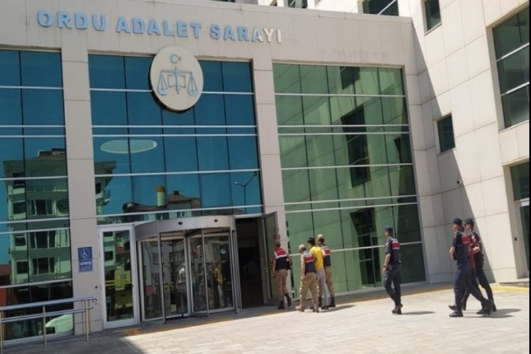 5 farklı evden hırsızlık yapan ş&uuml;pheliler yakalandı