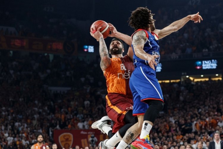 Galatasaray Nef, Anadolu Efes'i yendi!