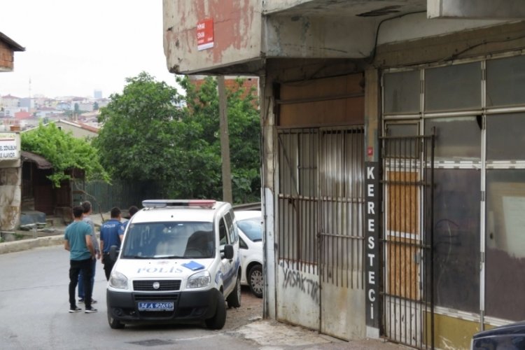 İstanbul'da &ccedil;alıştığı at&ouml;lye &ouml;n&uuml;nde &ouml;l&uuml; bulundu