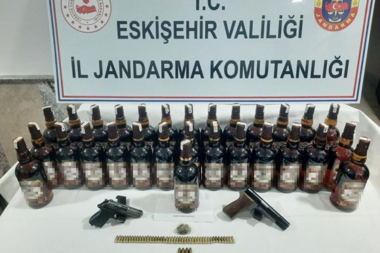 Eskişehir'de eş zamanlı denetimlerde sahte i&ccedil;ki bulundu