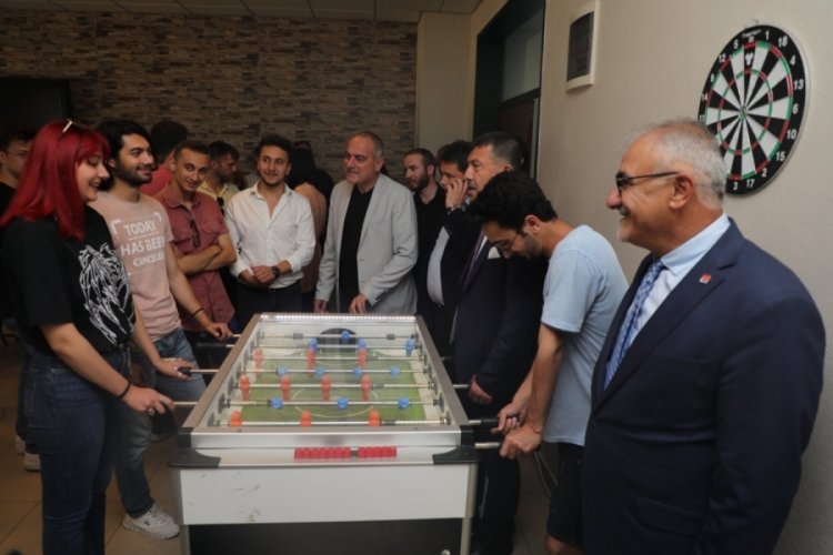Bursa'da &ouml;ğrenci merkezi g&uuml;n sayıyor