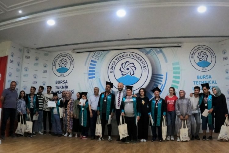 Bursa'da engelli &ouml;ğrenciler bir g&uuml;nl&uuml;ğ&uuml;ne &uuml;niversiteli oldu