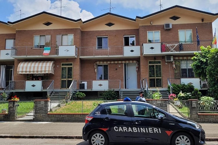 Bakıcı 13 aylık bebeği pencereden attı