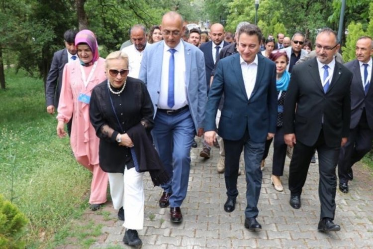 Ali Babacan'dan "HDP ve Cumhurbaşkanı adayı" a&ccedil;ıklaması
