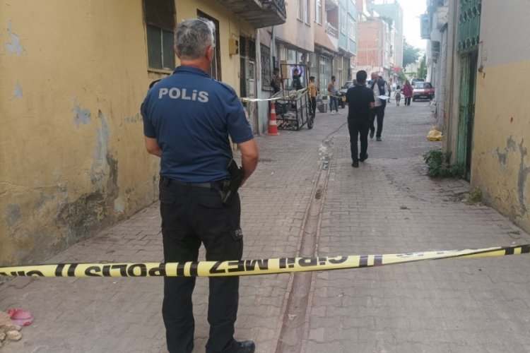 Geri geri giden minib&uuml;s&uuml;n atlında kalan &ccedil;ocuk hayatını kaybetti