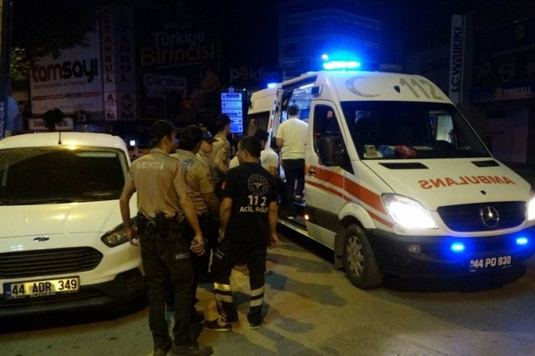 İşletme sahipleri ile m&uuml;şteriler arasındaki kavga